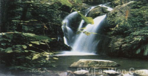 大旭山瀑布群圖片