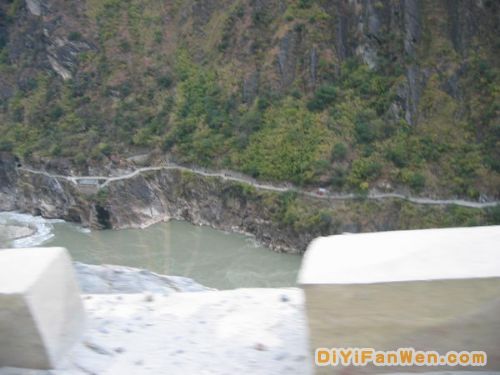 虎跳峽圖片
