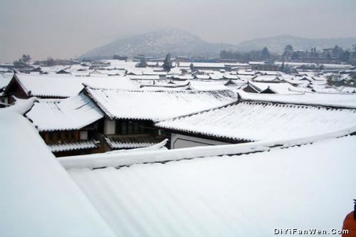 雲南麗江雪景圖片