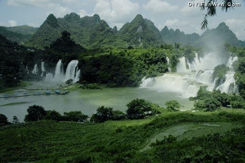 德天瀑布的氣勢圖片