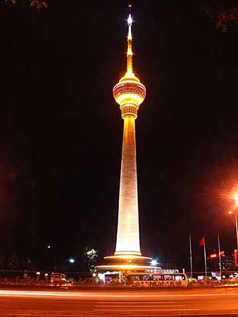 中央廣播電視塔圖片